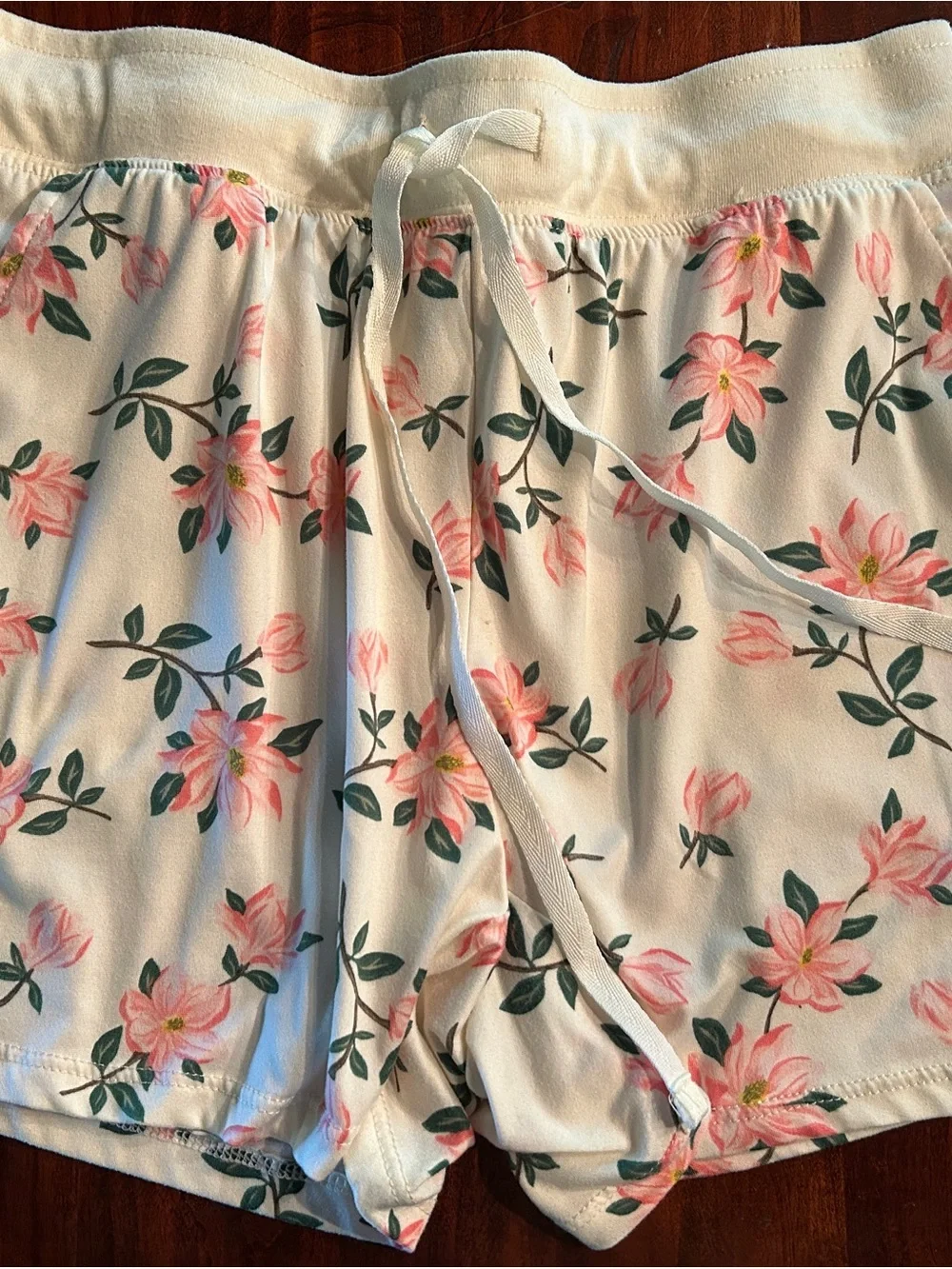Draper James Pajama Set - Soft long sleeve Top & Shorts set size small